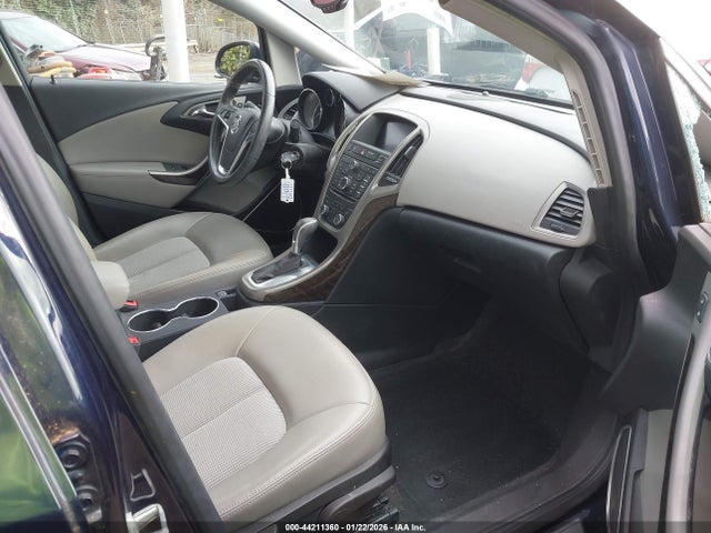 44211360 :رقم المزاد ، 1G4PW5SK2G4140185 vin ، 2016 Buick Verano Sport Touring Group مزاد بيع