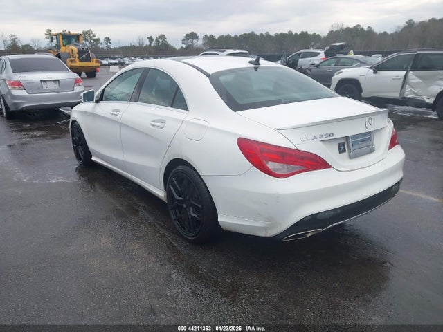 2019 MERCEDES-BENZ CLA 250 WDDSJ4GB2KN716916 Photo 2