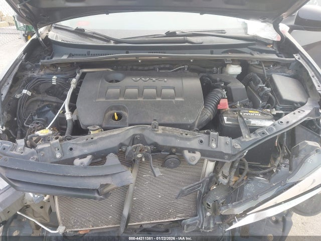 2014 TOYOTA COROLLA 5YFBURHE2EP110997 Photo 9