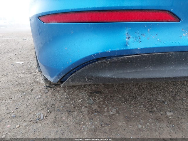 KMHD84LF7HU431596 Hyundai ELANTRA SE