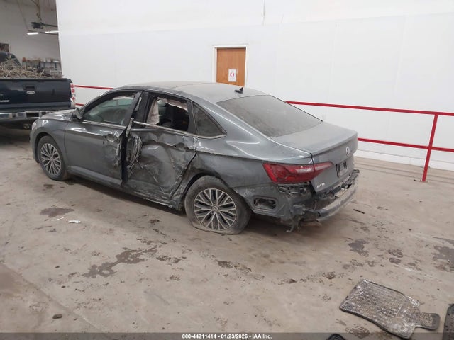44211414 :رقم المزاد ، 3VWCB7BUXLM042335 vin ، 2020 Volkswagen Jetta 1.4t R-line/1.4t S/1.4t Se مزاد بيع