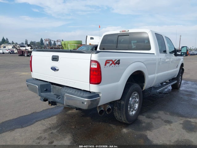 1FT8W3BT4GEA82709 Ford F-350 Lariat