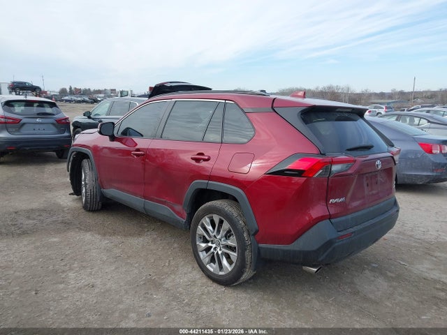 Toyota Rav4 Xle Premium 2021 2T3A1RFV8MW147516 Image 3