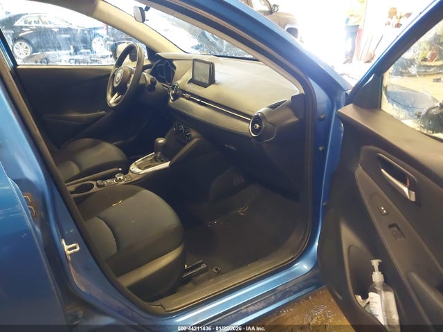 2019 TOYOTA YARIS 3MYDLBYV4KY510852 Photo 4