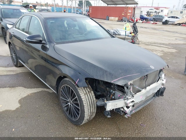 2020 MERCEDES-BENZ C 300 W1KWF8DB7LR571607