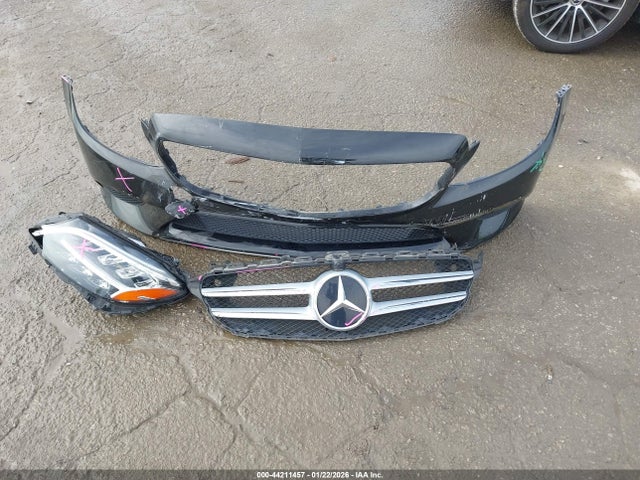 2020 Mercedes-benz C 300 მანქანა იყიდება აუქციონზე, vin: W1KWF8DB7LR571607, აუქციონის ნომერი: 44211457