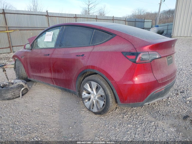 2024 TESLA MODEL Y 7SAYGDEE1RA288751 Photo 2