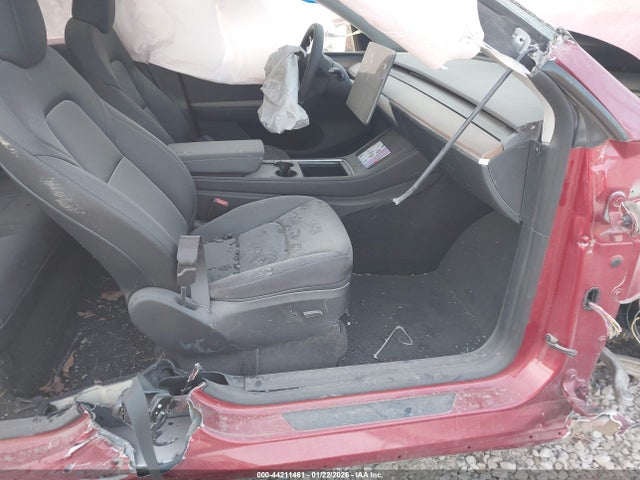 2024 TESLA MODEL Y 7SAYGDEE1RA288751 Photo 4