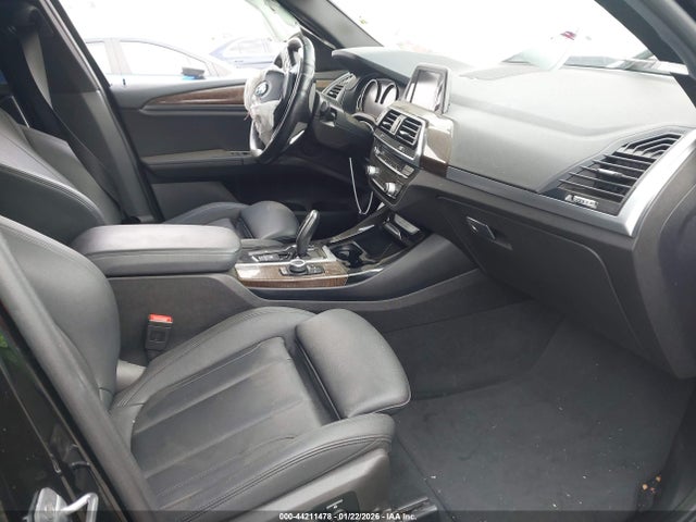 2019 BMW X3 5UXTR7C50KLF34346 Photo 4