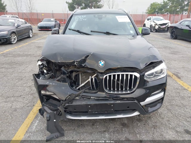 2019 BMW X3 5UXTR7C50KLF34346 Photo 5