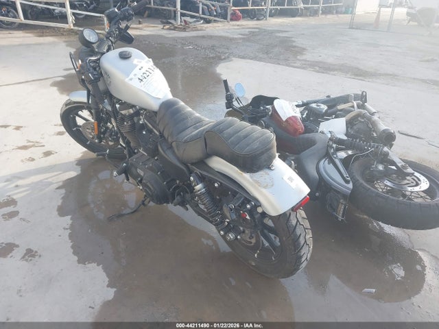 2020 HARLEY-DAVIDSON XL883 1HD4LE214LB418967 Photo 2