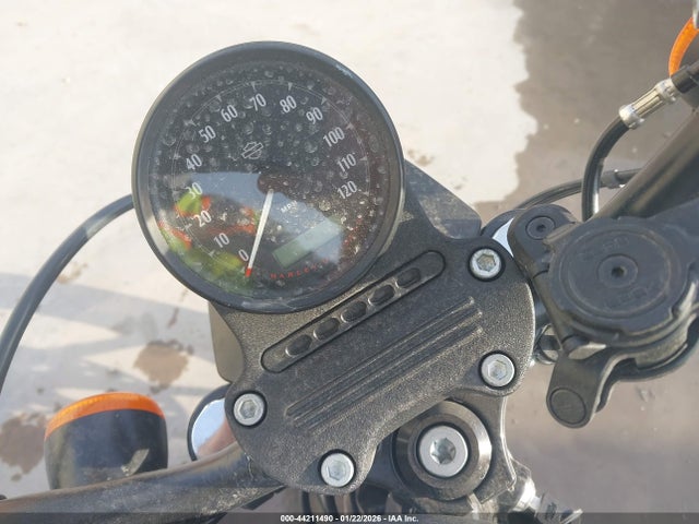 2020 HARLEY-DAVIDSON XL883 1HD4LE214LB418967 Photo 6