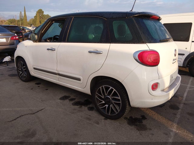 2014 FIAT 500L ZFBCFACHXEZ029059 Photo 2