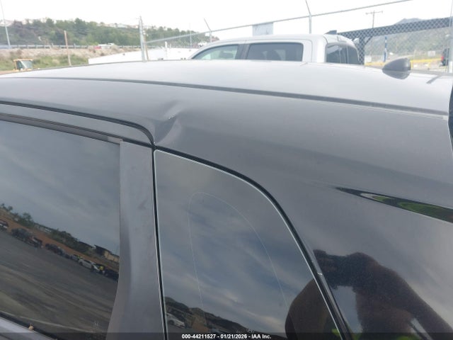 JHMGK5H5XGX022433 Honda FIT LX
