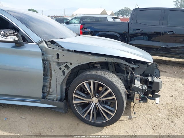 2018 Infiniti Q60 3.0t Luxe მანქანა იყიდება აუქციონზე, vin: JN1EV7EK2JM343058, აუქციონის ნომერი: 44211573