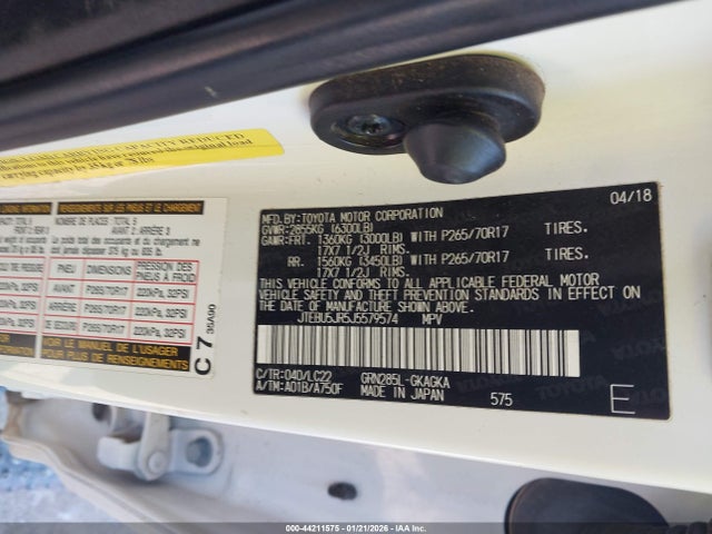 2018 TOYOTA 4RUNNER JTEBU5JR5J5579574 Photo 8