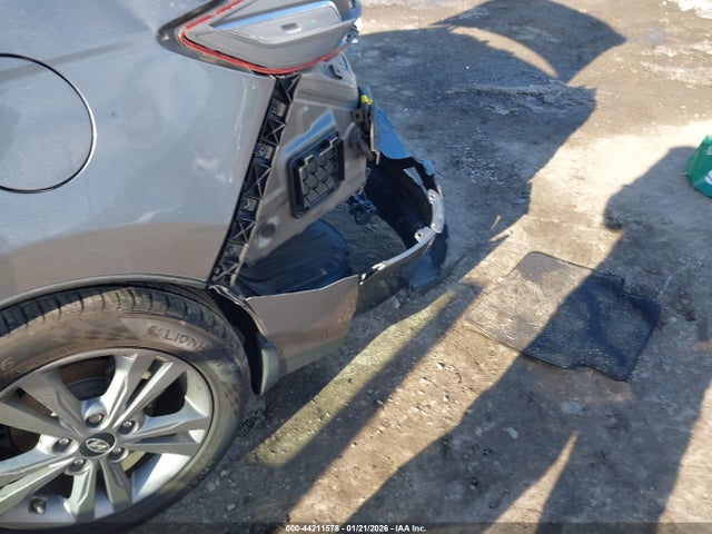 KMHD84LF7JU574408 Hyundai ELANTRA SEL