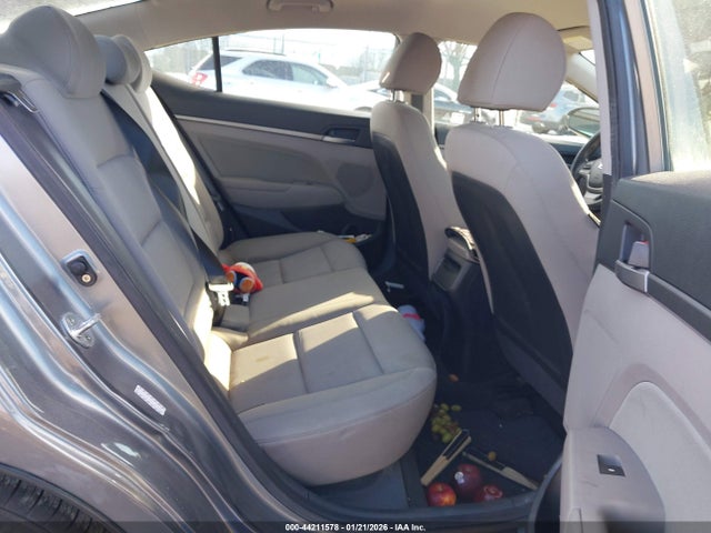 KMHD84LF7JU574408 Hyundai ELANTRA SEL
