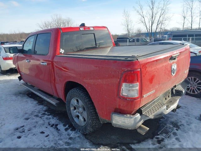 2023 RAM 1500 1C6SRFFT2PN562067 Photo 2