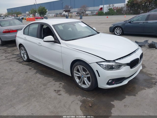 2018 BMW 320I WBA8E1G54JNU88950