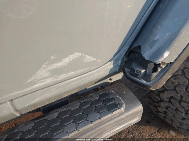 1C4RJXFG0RW361742 Jeep Wrangler 4-door Recon 4x4