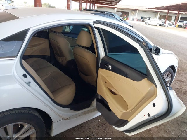 5NPEB4AC7EH919066 Hyundai SONATA GLS