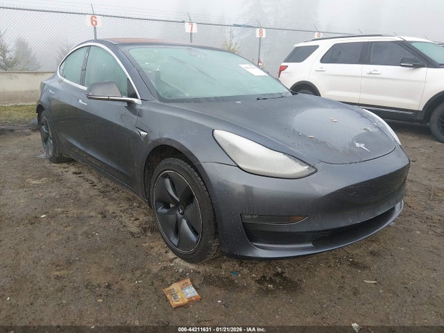 2018 TESLA MODEL 3 5YJ3E1EA6JF051804 Photo 0