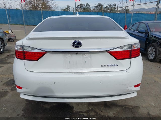 Lexus ES 300H 2015 JTHBW1GG2F2098346 Image 16
