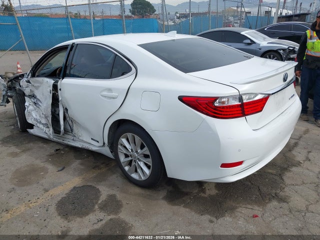 Lexus ES 300H 2015 JTHBW1GG2F2098346 Image 3