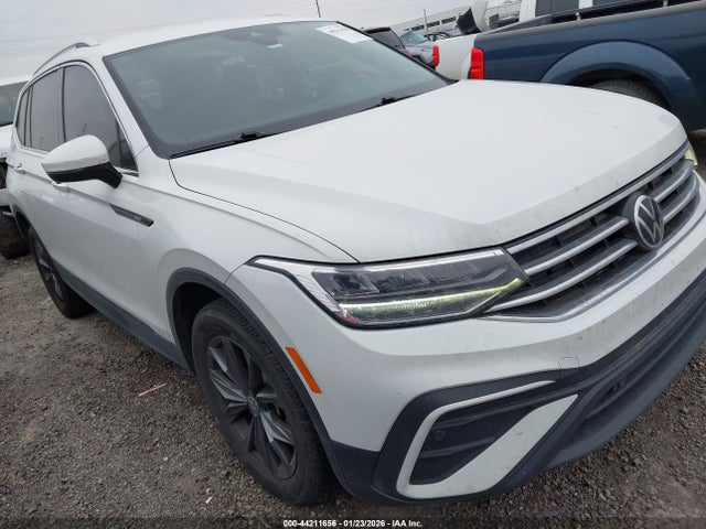 2022 Volkswagen Tiguan 2.0t Se მანქანა იყიდება აუქციონზე, vin: 3VV2B7AX8NM138155, აუქციონის ნომერი: 44211656