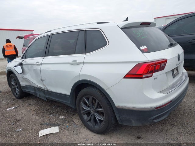 2022 Volkswagen Tiguan 2.0t Se მანქანა იყიდება აუქციონზე, vin: 3VV2B7AX8NM138155, აუქციონის ნომერი: 44211656