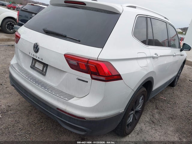 2022 Volkswagen Tiguan 2.0t Se მანქანა იყიდება აუქციონზე, vin: 3VV2B7AX8NM138155, აუქციონის ნომერი: 44211656