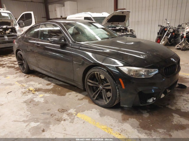2017 BMW M4 WBS3R9C54HK709635