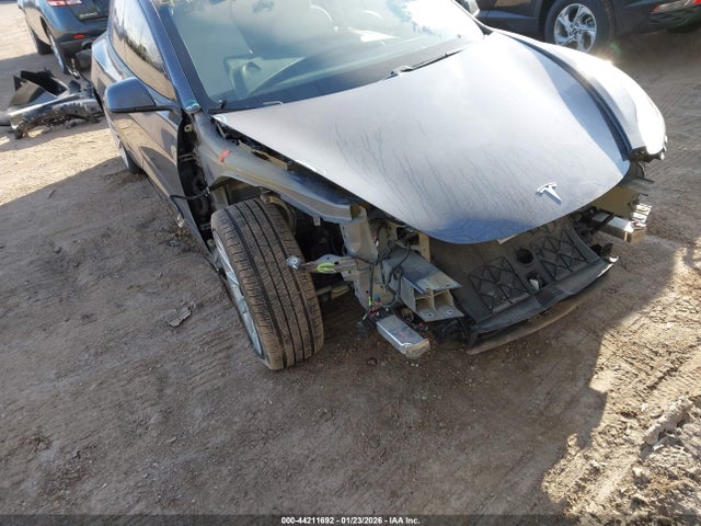 2021 TESLA MODEL 3 5YJ3E1EB2MF936045 Photo 5