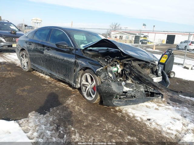 Продаж на аукціоні авто 2018 Honda Accord Sport, vin: 1HGCV1F37JA021690, номер лоту: 44211712