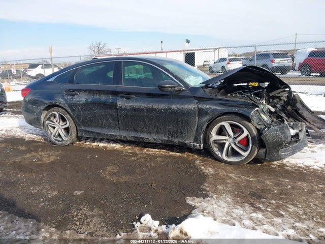 Продаж на аукціоні авто 2018 Honda Accord Sport, vin: 1HGCV1F37JA021690, номер лоту: 44211712