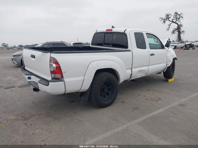 Toyota Tacoma Prerunner 2015 5TFTX4GN4FX043936 Image 4