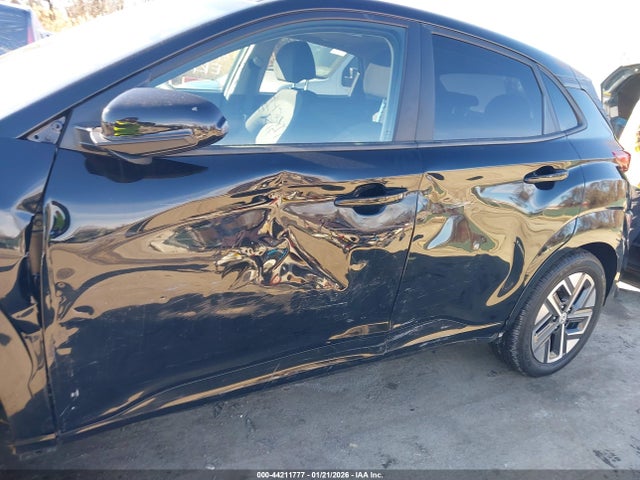 KM8K33AG0PU183024 Hyundai Kona Electric Sel