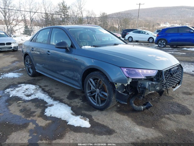 2017 AUDI A4 WAUDNAF46HN046642 Photo 0