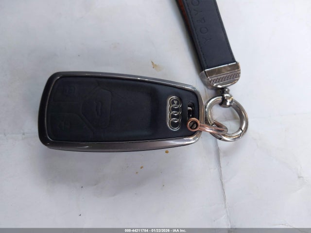 2017 AUDI A4 WAUDNAF46HN046642 Photo 10