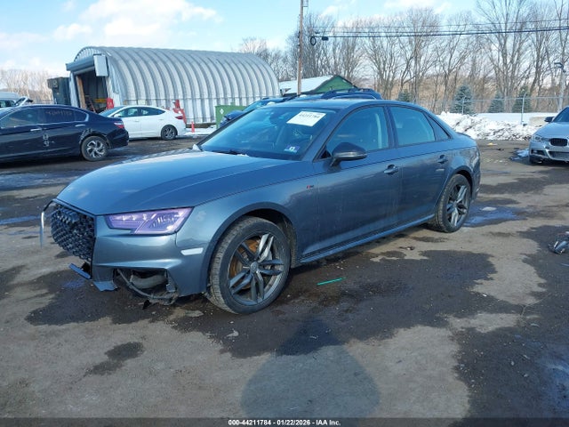 2017 AUDI A4 WAUDNAF46HN046642 Photo 1