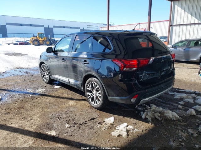 2016 MITSUBISHI OUTLANDER JA4AD3A36GZ016013 Photo 2