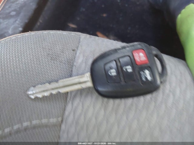 Toyota COROLLA LE 2014 2T1BURHE6EC211010 Image 11