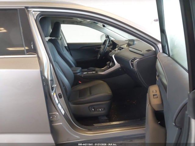 JTJBJRBZ5F2015173 Lexus NX 300H