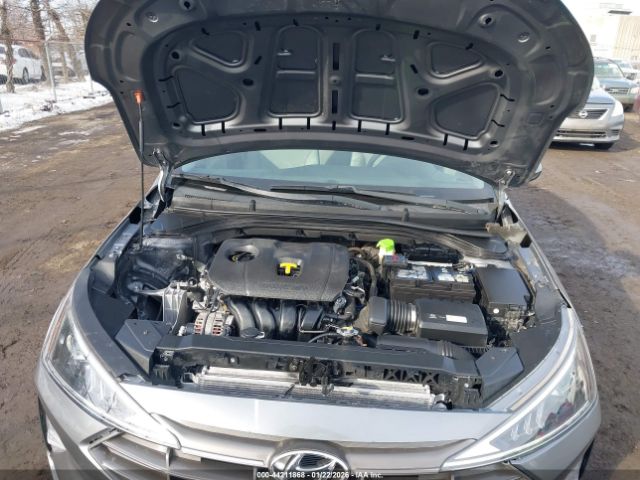 2019 HYUNDAI ELANTRA 5NPD74LF5KH424865 Photo 9