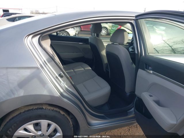2019 HYUNDAI ELANTRA 5NPD74LF5KH424865 Photo 7