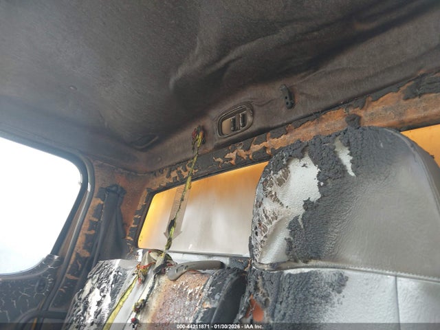 3ALACWDT8HDHV4034 Freightliner M2 106