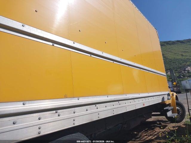 3ALACWDT8HDHV4034 Freightliner M2 106