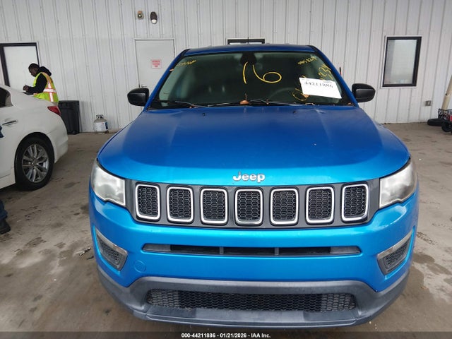 3C4NJCAB6JT250657 Jeep Compass Sport Fwd