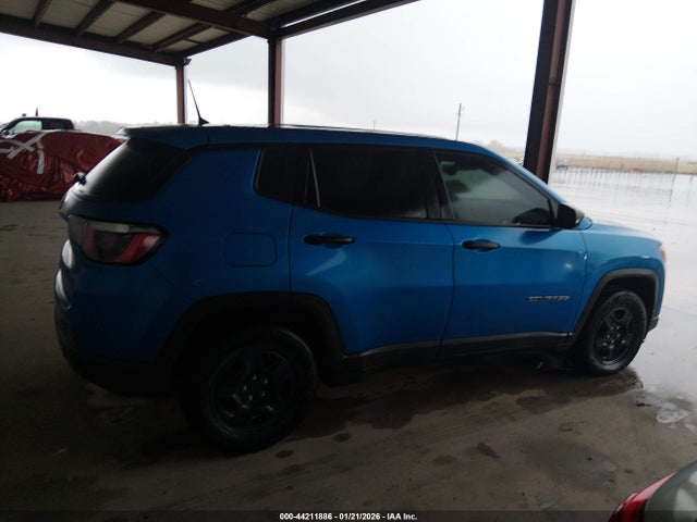 3C4NJCAB6JT250657 Jeep Compass Sport Fwd